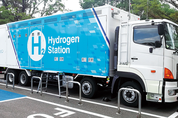 移動式水素ステーションの専用トラックの写真
