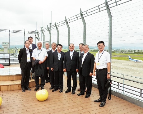 仙台国際空港（宮城県）視察の様子