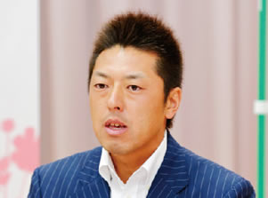 プロ野球解説者や九州共立大学の特別客員講師として活動する柴原洋さん