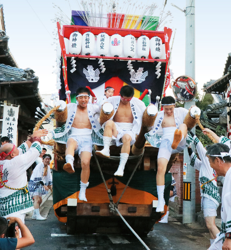 小竹祇󠄀園山笠の写真