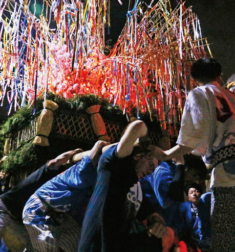 東黒山（ひがしくろやま）の祇園山笠（ぎおんやまかさ）の写真