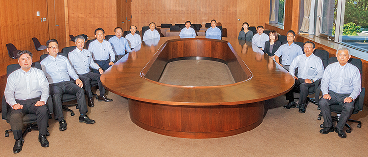 議会運営委員会の写真 議会運営委員会の写真