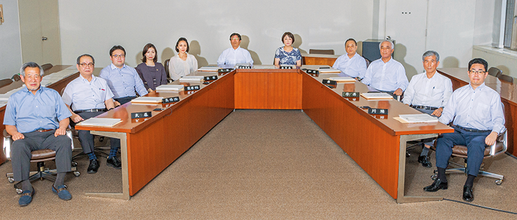 県民生活商工委員会の写真 県民生活商工委員会の写真