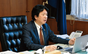 吉松源昭 福岡県議会議長の写真