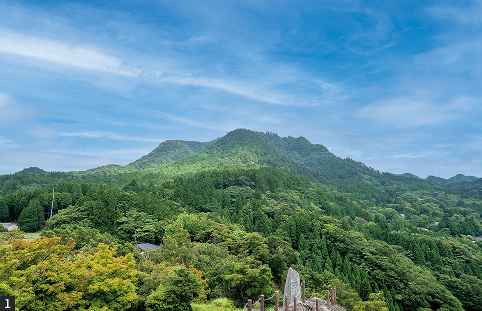 花見ヶ岩公園から眺める英彦山の写真 花見ヶ岩公園から眺める英彦山の写真