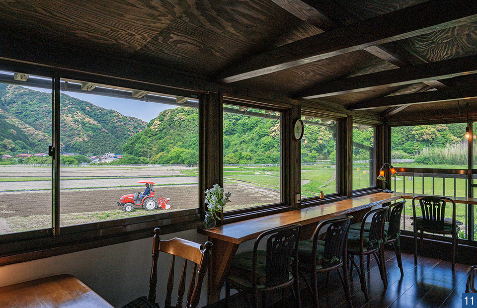 道原ガーデンカフェの内観写真