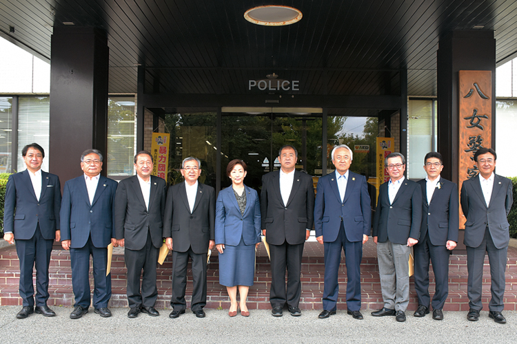 警察委員会の集合写真