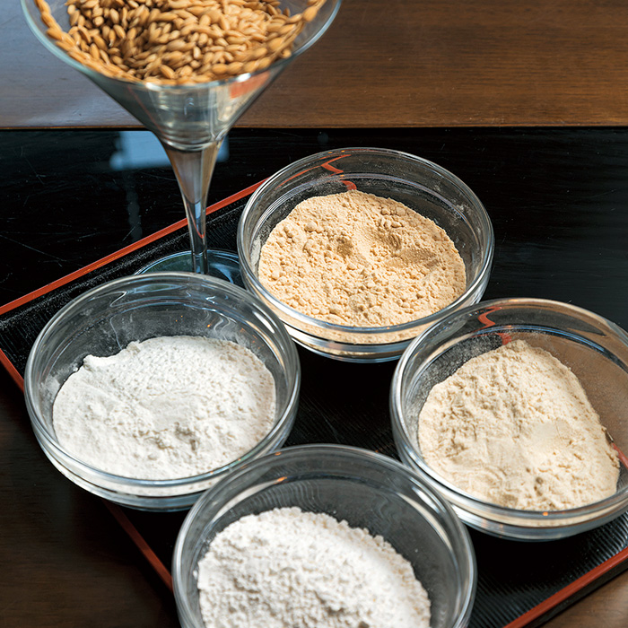 4種類の米粉の写真