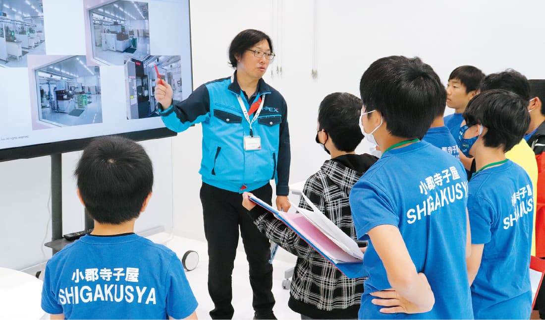 小郡市に拠点を置くグローバルカンパニー企業を訪問した時の様子 小郡市に拠点を置くグローバルカンパニー企業を訪問した時の様子