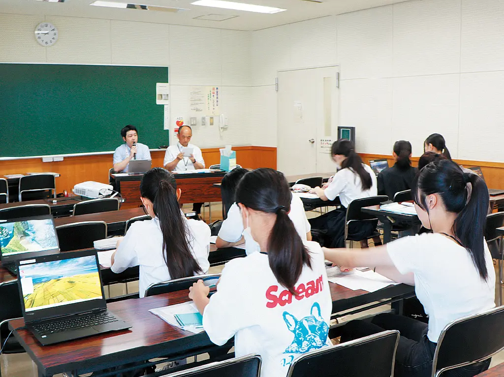 中学生海外派遣事業の様子