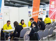 福岡三越で開催されたまごころ製品販売会の様子