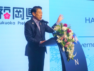 本県の魅力をPRする知事の様子