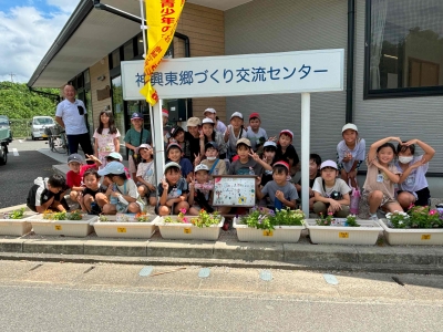 花壇の写真２（神興東小学校）