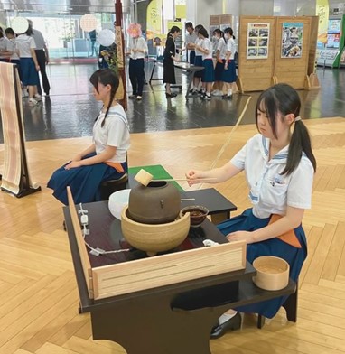 香住丘高校初秋茶会 in 県庁