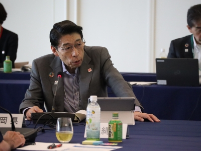 知事写真