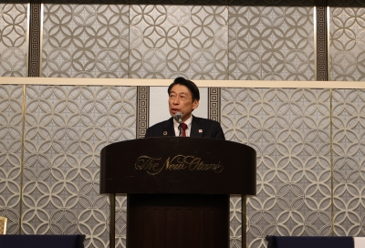 知事写真