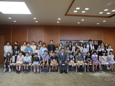 参加された小学生・保護者の皆さんと