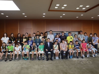 参加された小学生・保護者の皆さんと