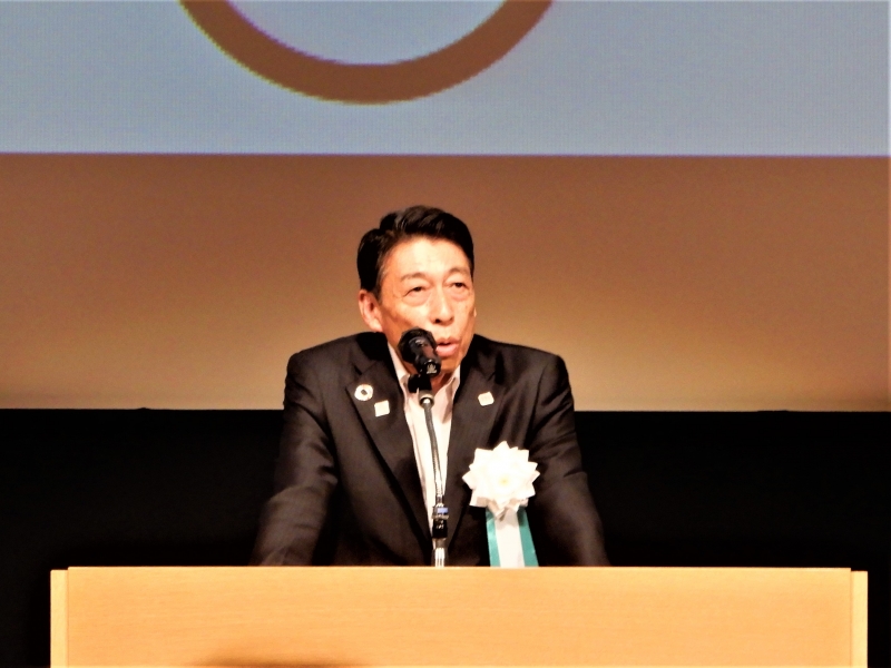 知事写真