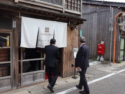 ホテル入口