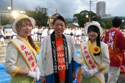 北九州看板娘と知事