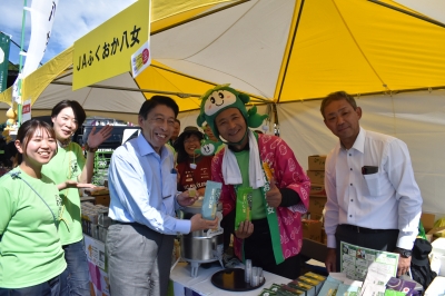 JAふくおか八女の皆さんと知事