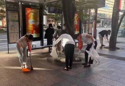 街中清掃の様子