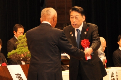 (写真)令和6年度知事感謝状贈呈の様子