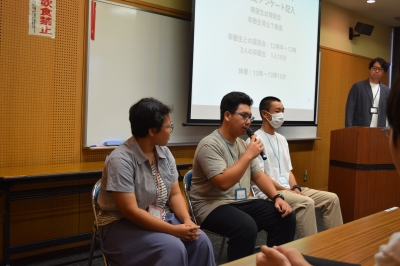 卒塾生との座談会の様子