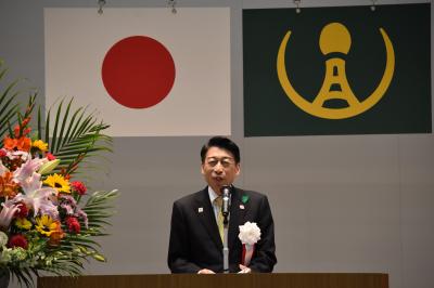 （写真）あいさつをする知事の画像