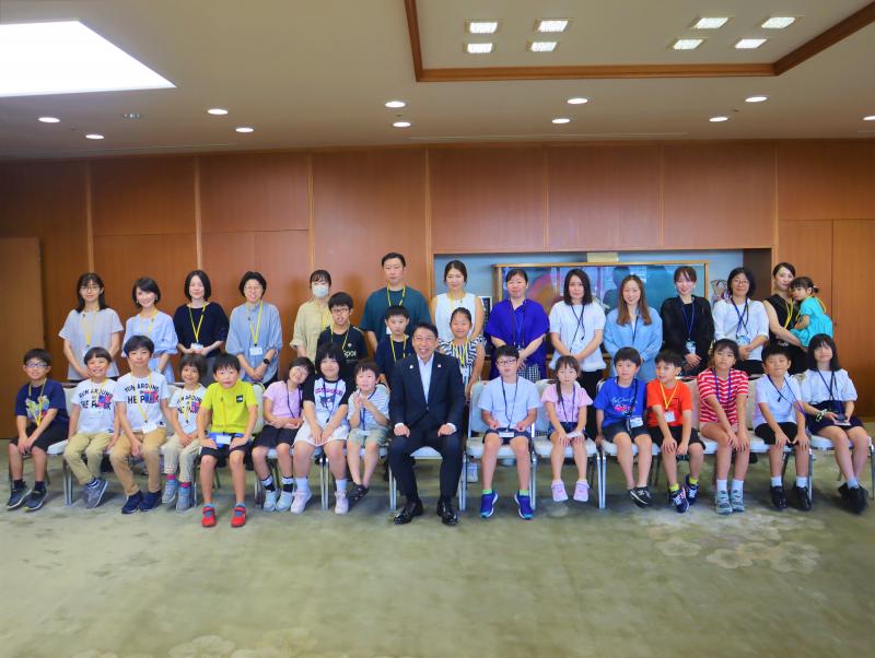 参加された小学生・保護者の皆さんと