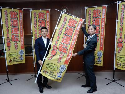 寄贈の様子