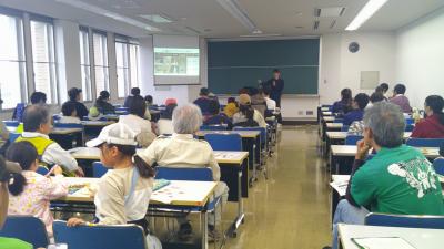 川原先生講義中