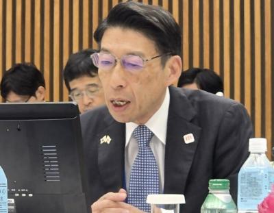 知事の発表の様子