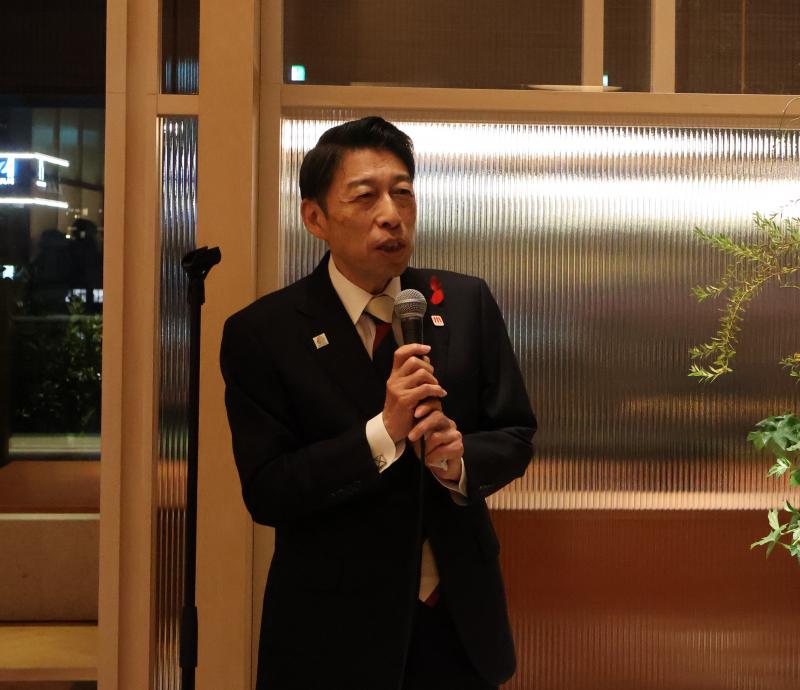 知事写真
