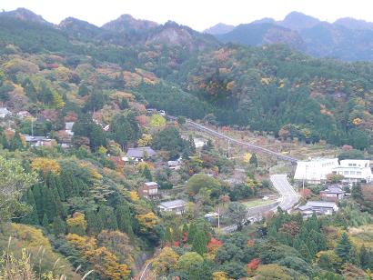 添田町別所駐車場付近から見た英彦山の街並み