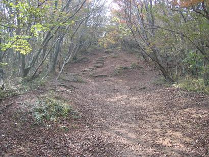 宝満山から三郡山へ向かう縦走路