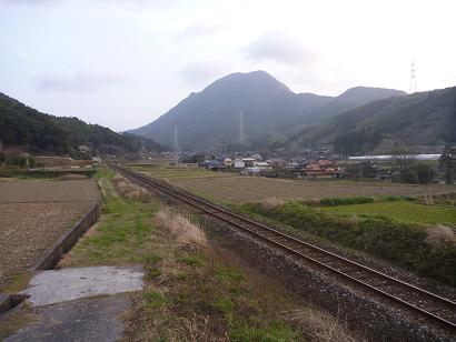 香春町採銅所付近より眺める竜ヶ鼻