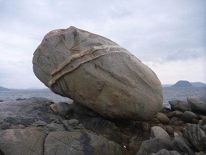 糸島市鹿家の帯石