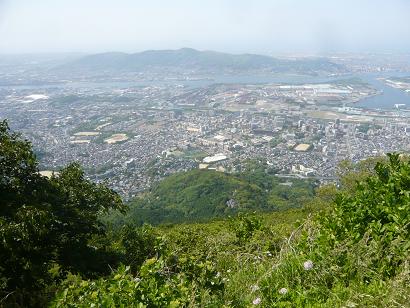 皿倉山より八幡の街並み、洞海湾を見下ろす