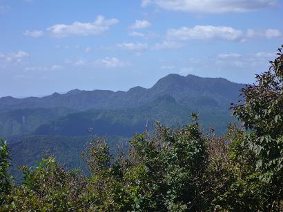 犬ヶ岳一ノ岳より望む英彦山