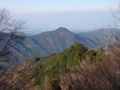 茶臼岳付近より望む求菩提山