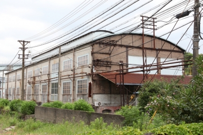 官営八幡製鐵所旧鍛冶工場の外観の写真です。製鐵所建設のために使用する鍛造品の製造を行いました。