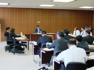 第6回検討委員会の様子(写真)