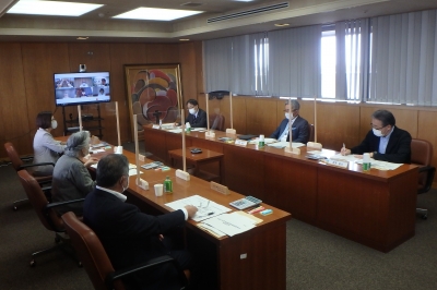 令和３年度第１回福岡県森林環境税検討委員会の様子