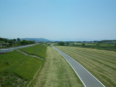 飯塚直方自転車道の風景写真です。