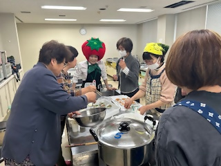 研修会(災害を想定した調理実習)