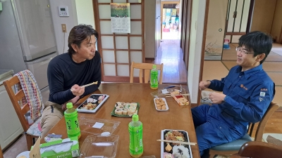 ランチミーティングで課題を共有