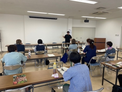 日高氏の取組を学ぶ女性農村アドバイザーのみなさん