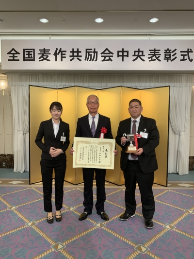 関係機関との記念撮影